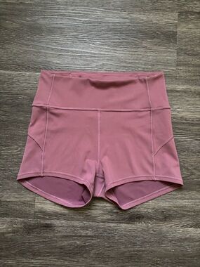 lululemon athletica High-Rise Performance Shorts in Dusty Rose